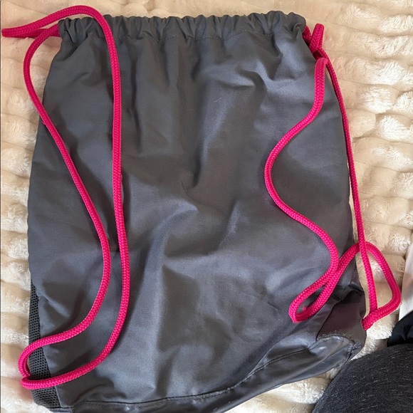 Adidas Charcoal and Hot Pink Sports Sack - Picture 2 of 3